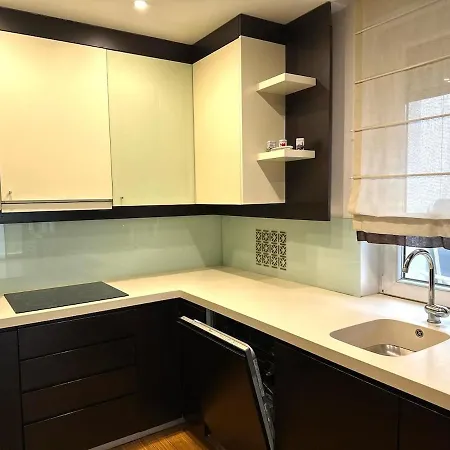 Апартаменты Triplex With Garden And Parking Белград