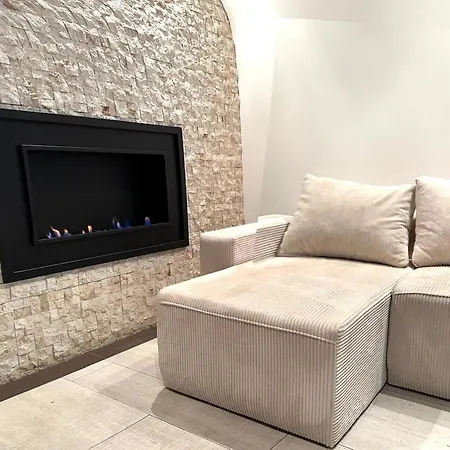 Apartment Triplex With Garden And Parking Belgrade